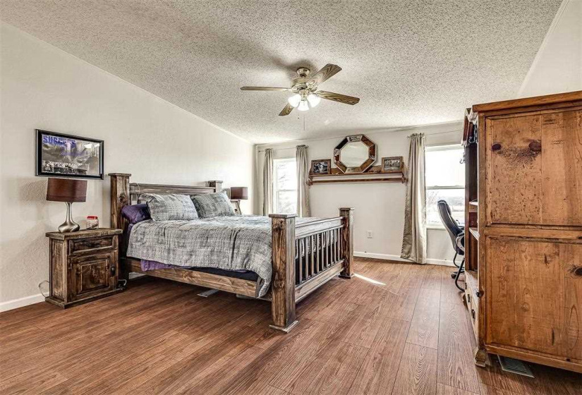 4 Bedrooms Bedrooms, 0 ,2 BathroomsBathrooms,Residential,Single Family,Council Valley,1,133694