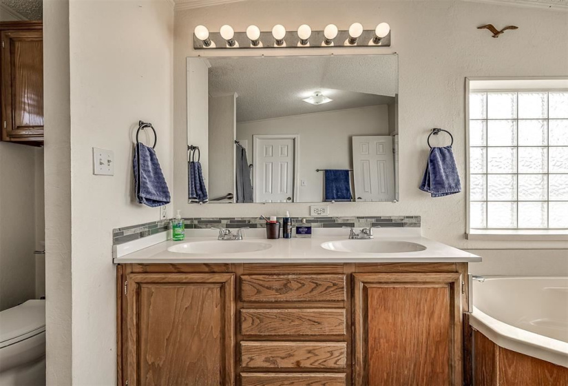 4 Bedrooms Bedrooms, 0 ,2 BathroomsBathrooms,Residential,Single Family,Council Valley,1,133694