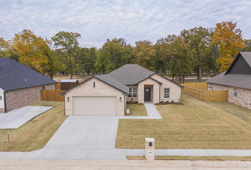 3 Bedrooms Bedrooms, 0 ,2 BathroomsBathrooms,Residential,Single Family,Kinder Wells,1,133697