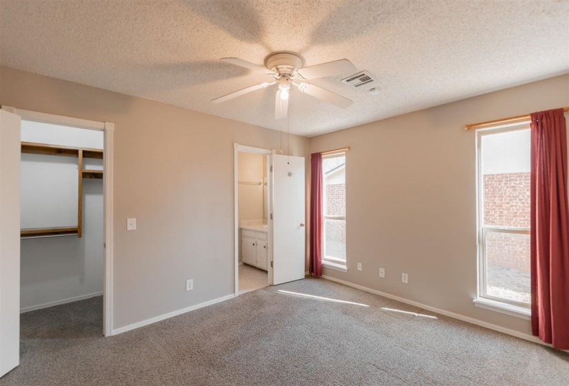 3 Bedrooms Bedrooms, 0 ,2 BathroomsBathrooms,Residential,Single Family,Krayler,1,133698