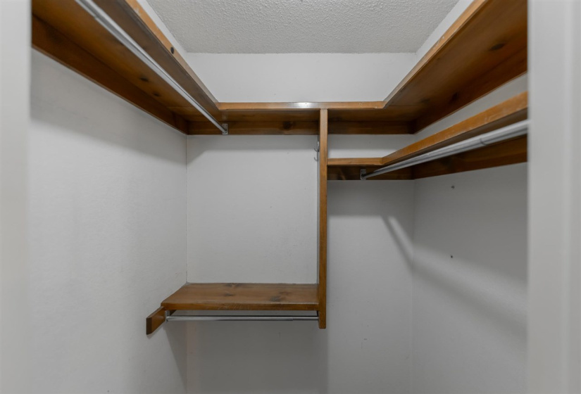 3 Bedrooms Bedrooms, 0 ,2 BathroomsBathrooms,Residential,Single Family,Krayler,1,133698