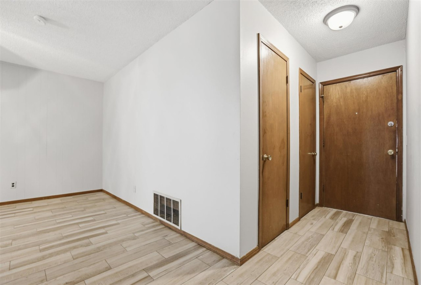 3 Bedrooms Bedrooms, 0 ,2 BathroomsBathrooms,Residential,Single Family,24th,1,133712