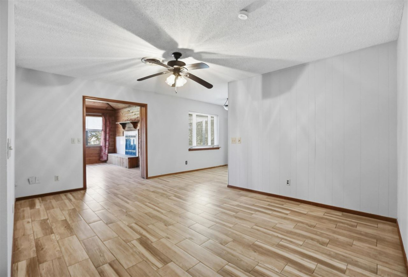 3 Bedrooms Bedrooms, 0 ,2 BathroomsBathrooms,Residential,Single Family,24th,1,133712