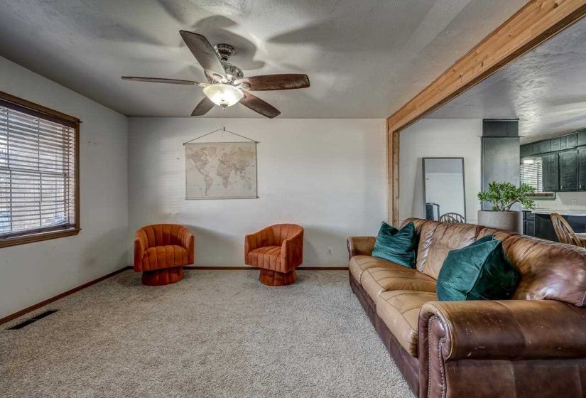 3 Bedrooms Bedrooms, 0 ,1 BathroomBathrooms,Residential,Single Family,Hanson,1,133716