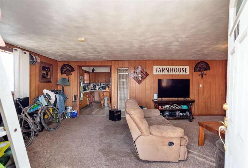 2 Bedrooms Bedrooms, 0 ,1 BathroomBathrooms,Residential,Single Family,McElroy,1.5,133721