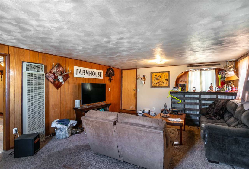 2 Bedrooms Bedrooms, 0 ,1 BathroomBathrooms,Residential,Single Family,McElroy,1.5,133721