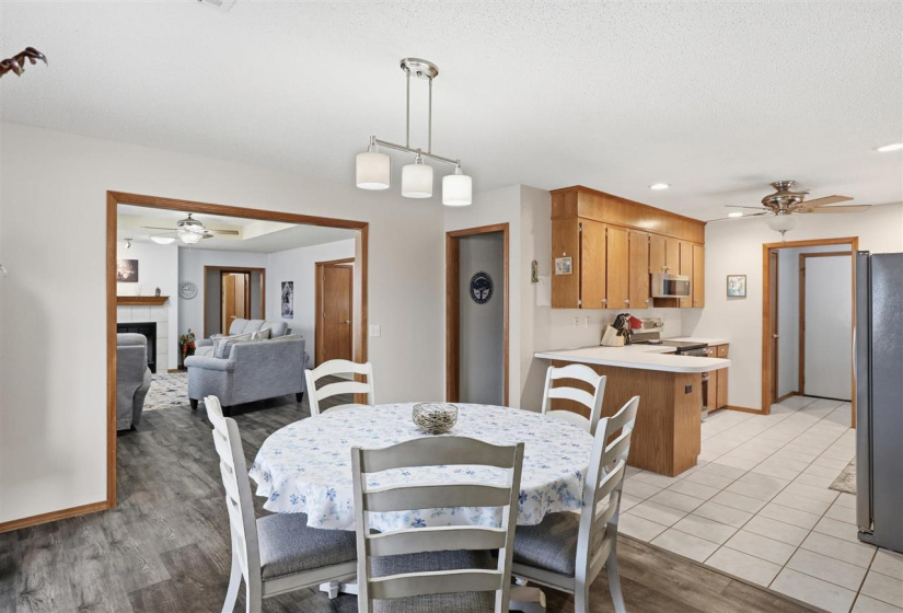 4 Bedrooms Bedrooms, 0 ,2 BathroomsBathrooms,Residential,Single Family,20th,1,133726