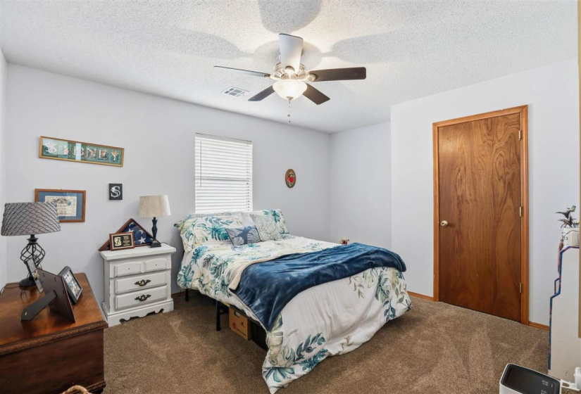 4 Bedrooms Bedrooms, 0 ,2 BathroomsBathrooms,Residential,Single Family,20th,1,133726