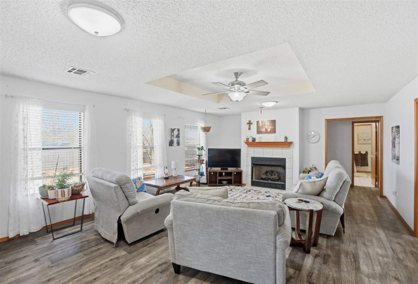 4 Bedrooms Bedrooms, 0 ,2 BathroomsBathrooms,Residential,Single Family,20th,1,133726