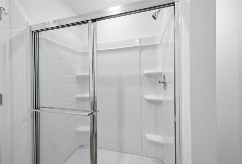 4 Bedrooms Bedrooms, 0 ,2 BathroomsBathrooms,Residential,Single Family,30th,2,133727