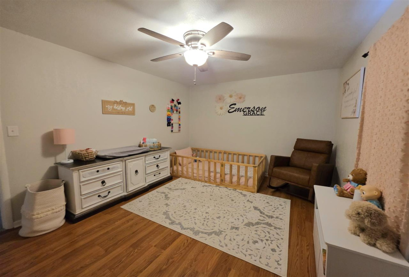 3 Bedrooms Bedrooms, 0 ,2 BathroomsBathrooms,Residential,Single Family,Ivanhoe,1,133729