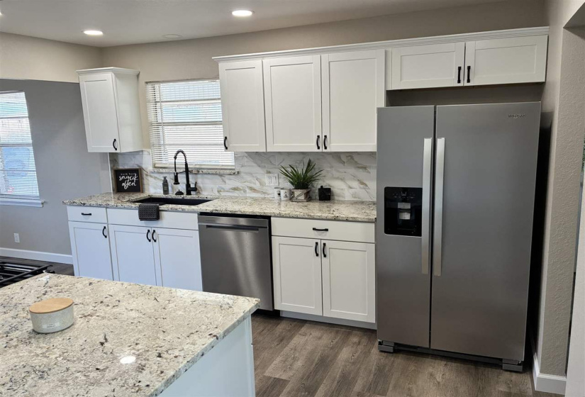 3 Bedrooms Bedrooms, 0 ,2 BathroomsBathrooms,Residential,Single Family,Main,1,133730