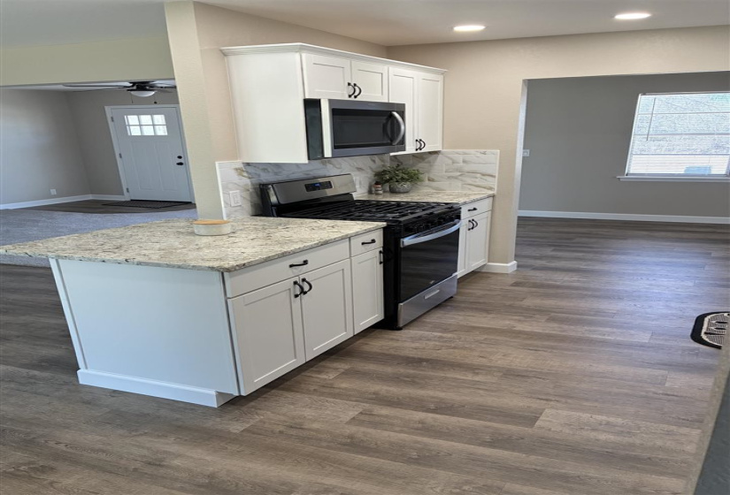 3 Bedrooms Bedrooms, 0 ,2 BathroomsBathrooms,Residential,Single Family,Main,1,133730