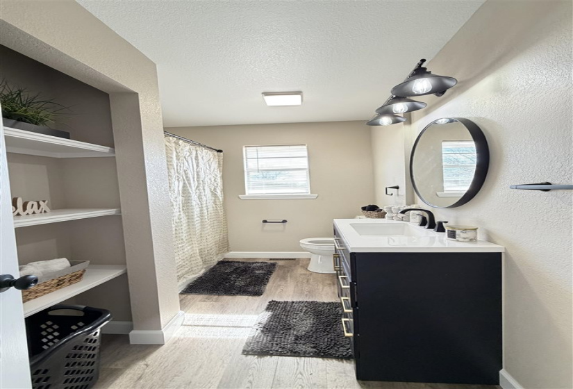 3 Bedrooms Bedrooms, 0 ,2 BathroomsBathrooms,Residential,Single Family,Main,1,133730