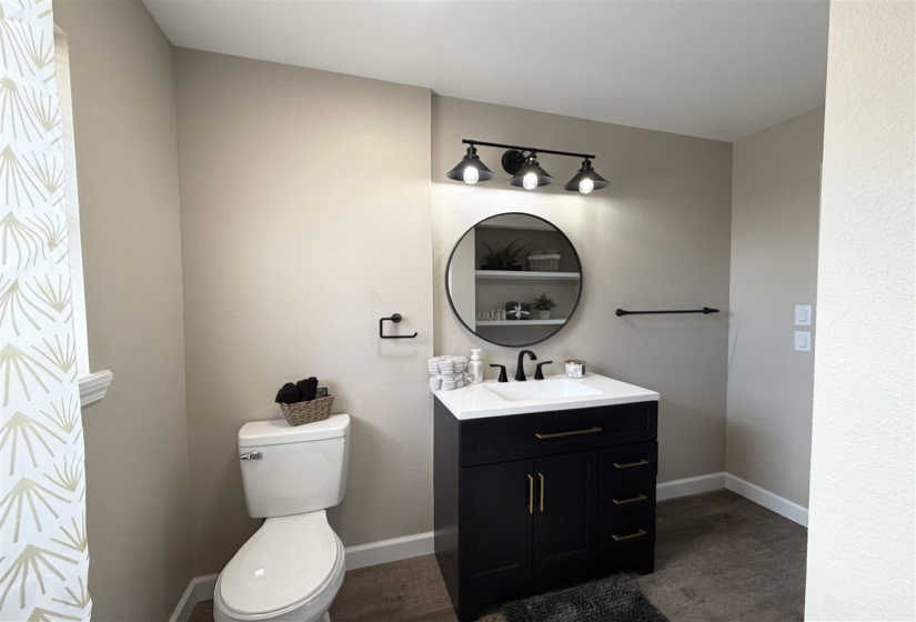 3 Bedrooms Bedrooms, 0 ,2 BathroomsBathrooms,Residential,Single Family,Main,1,133730