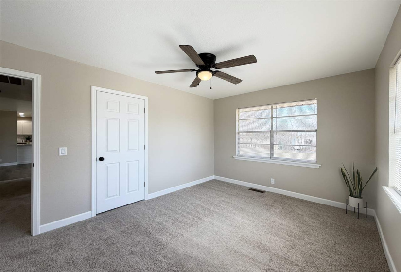 3 Bedrooms Bedrooms, 0 ,2 BathroomsBathrooms,Residential,Single Family,Main,1,133730