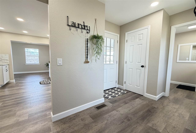 3 Bedrooms Bedrooms, 0 ,2 BathroomsBathrooms,Residential,Single Family,Main,1,133730