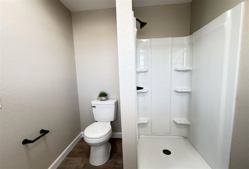 3 Bedrooms Bedrooms, 0 ,2 BathroomsBathrooms,Residential,Single Family,Main,1,133730