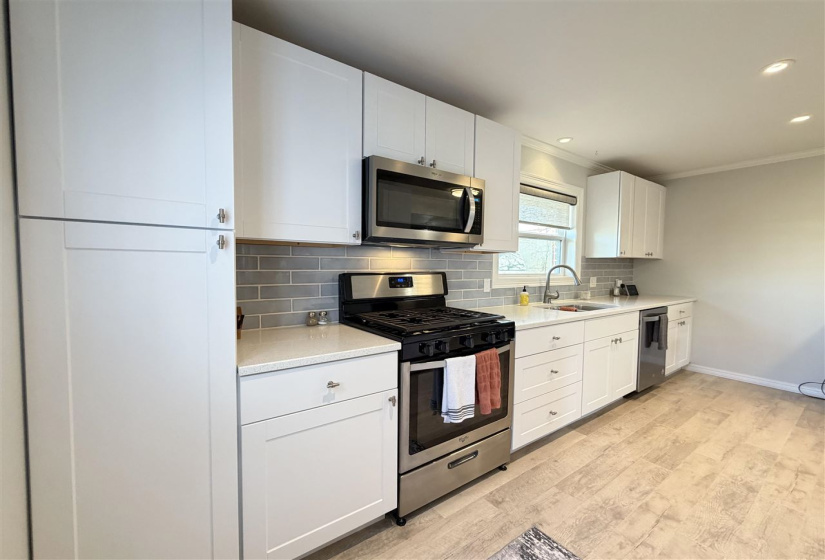 3 Bedrooms Bedrooms, 0 ,2 BathroomsBathrooms,Residential,Single Family,6th,1,133731