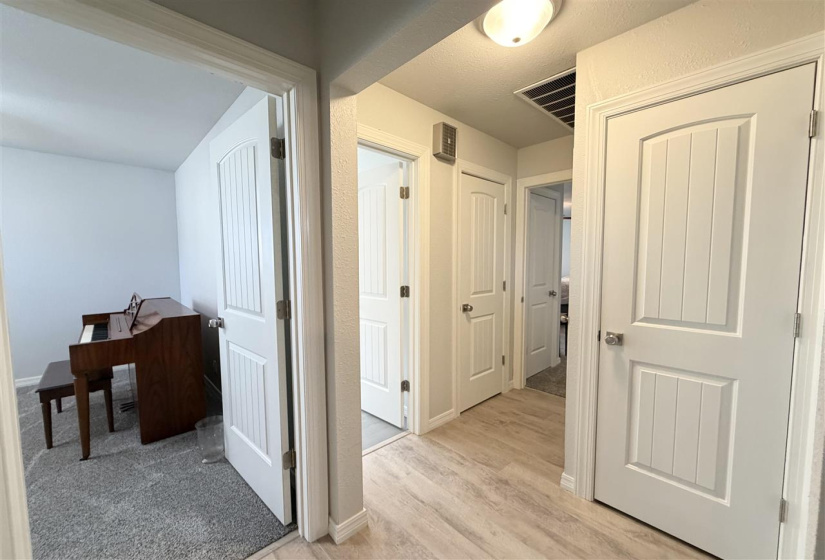 3 Bedrooms Bedrooms, 0 ,2 BathroomsBathrooms,Residential,Single Family,6th,1,133731