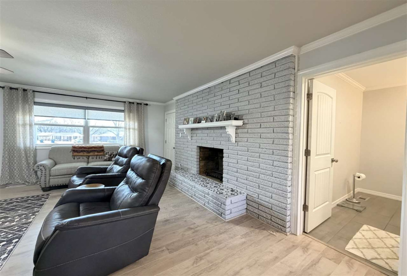 3 Bedrooms Bedrooms, 0 ,2 BathroomsBathrooms,Residential,Single Family,6th,1,133731