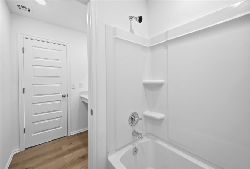 4 Bedrooms Bedrooms, 0 ,2 BathroomsBathrooms,Residential,Single Family,30th,2,133732