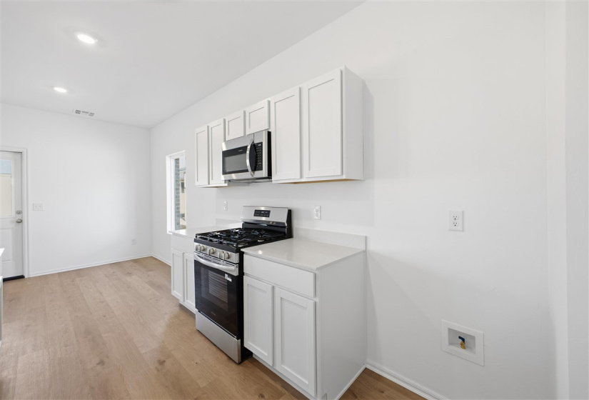 4 Bedrooms Bedrooms, 0 ,2 BathroomsBathrooms,Residential,Single Family,30th,2,133732