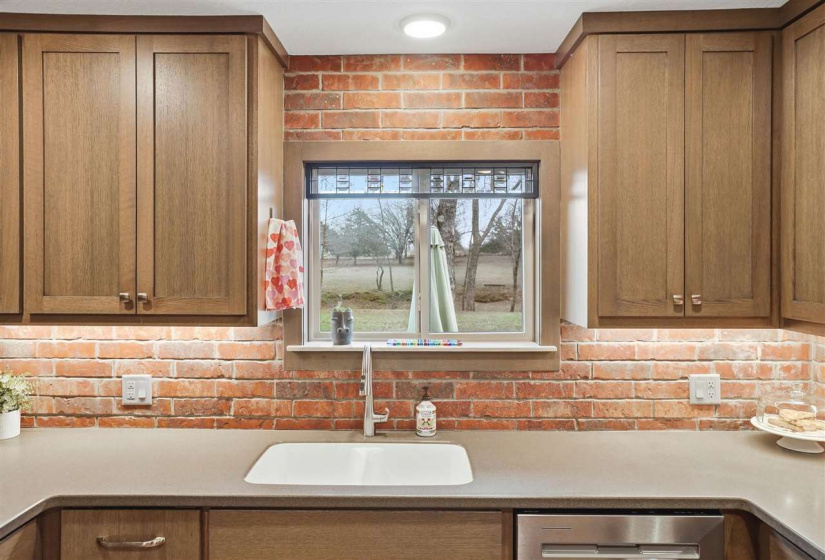 3 Bedrooms Bedrooms, 0 ,2 BathroomsBathrooms,Residential,Single Family,Stoney Crk,1,133734