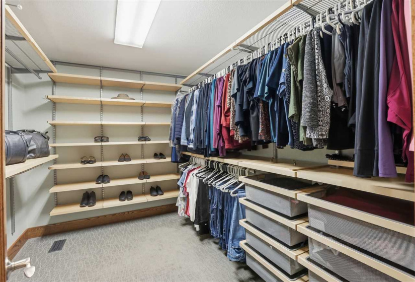 3 Bedrooms Bedrooms, 0 ,2 BathroomsBathrooms,Residential,Single Family,Stoney Crk,1,133734