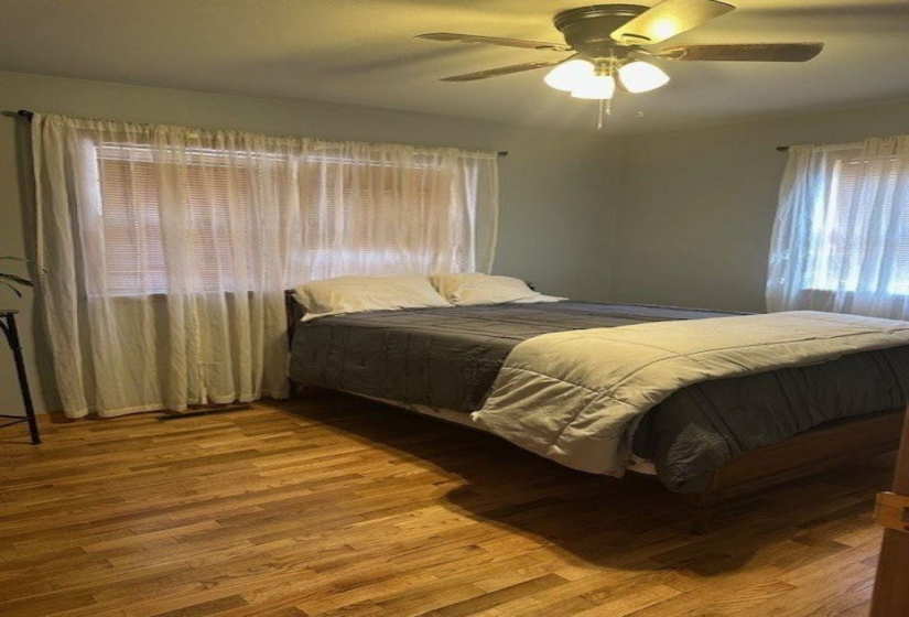 3 Bedrooms Bedrooms, 0 ,2 BathroomsBathrooms,Residential,Single Family,9th,1,133736