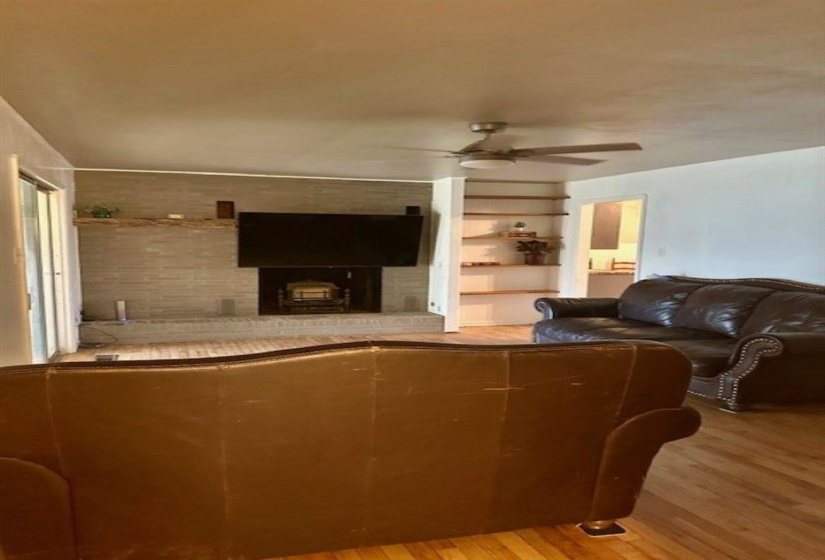 3 Bedrooms Bedrooms, 0 ,2 BathroomsBathrooms,Residential,Single Family,9th,1,133736