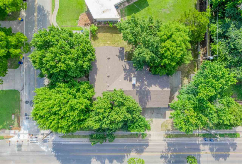 3 Bedrooms Bedrooms, 0 ,2 BathroomsBathrooms,Residential,Single Family,9th,1,133736