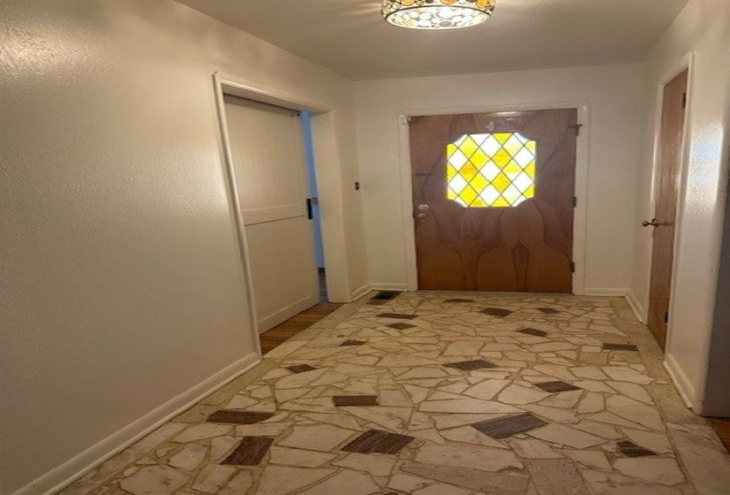 3 Bedrooms Bedrooms, 0 ,2 BathroomsBathrooms,Residential,Single Family,9th,1,133736