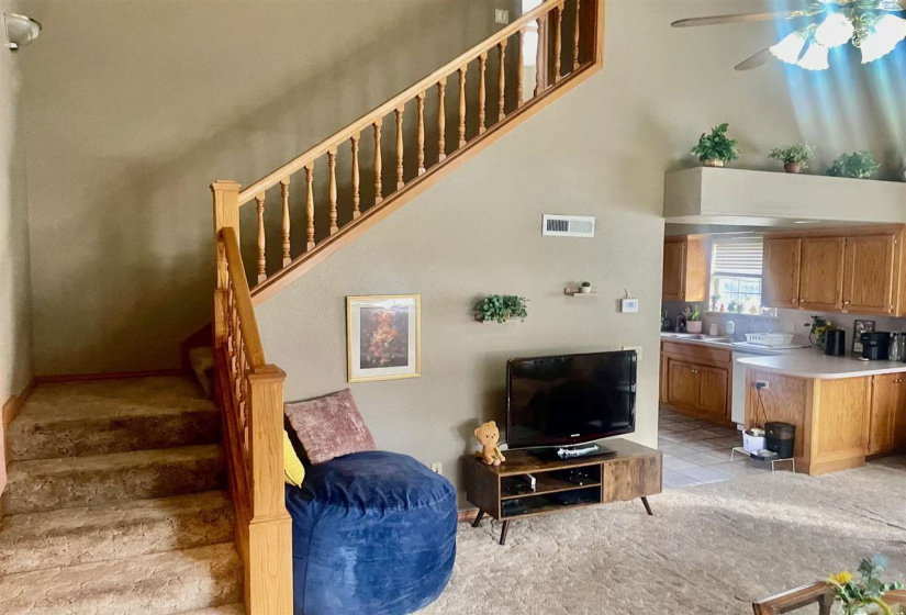 3 Bedrooms Bedrooms, 0 ,2 BathroomsBathrooms,Residential,Single Family,Wedgewood,1.5,133737