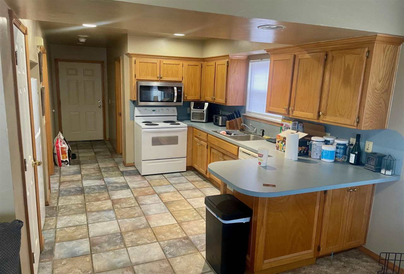 3 Bedrooms Bedrooms, 0 ,2 BathroomsBathrooms,Residential,Single Family,Wedgewood,1.5,133738