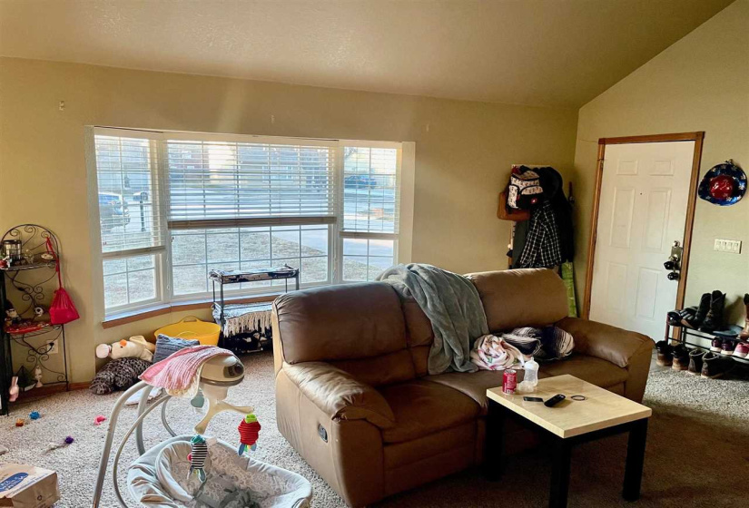 3 Bedrooms Bedrooms, 0 ,2 BathroomsBathrooms,Residential,Single Family,Wedgewood,1.5,133740