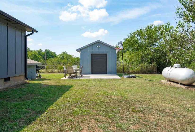 4 Bedrooms Bedrooms, 0 ,2 BathroomsBathrooms,Residential,Single Family,Lakeview,1,133741