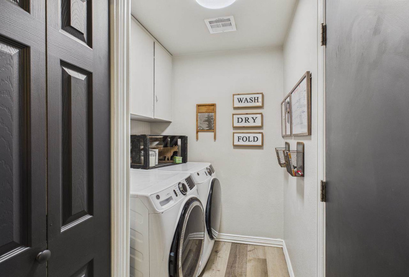 4 Bedrooms Bedrooms, 0 ,2 BathroomsBathrooms,Residential,Single Family,Lakeview,1,133741