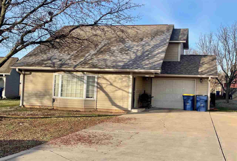 3 Bedrooms Bedrooms, 0 ,2 BathroomsBathrooms,Residential,Single Family,Wedgewood,1.5,133743