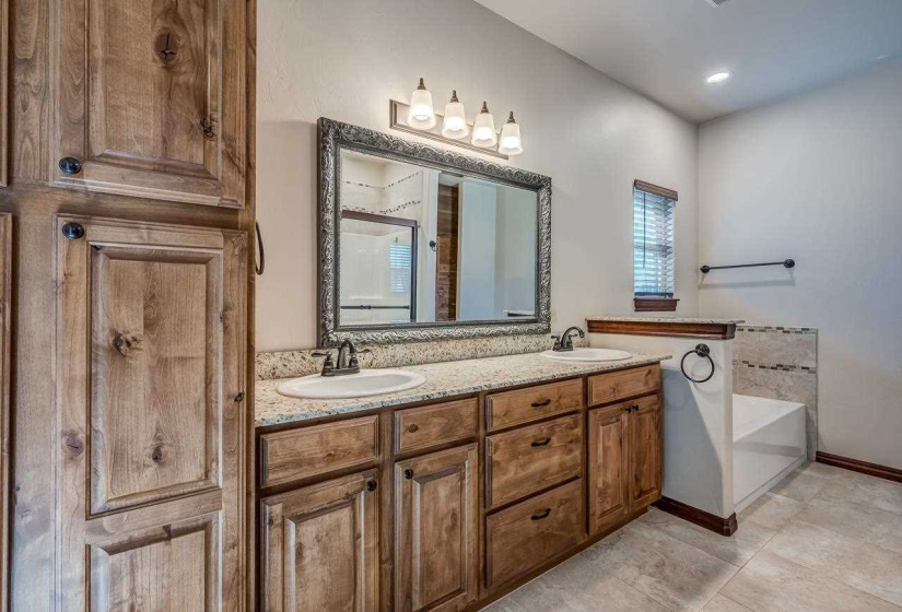 3 Bedrooms Bedrooms, 0 ,2 BathroomsBathrooms,Residential,Single Family,Barrett,1,133744