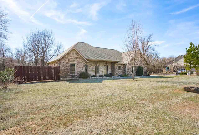 3 Bedrooms Bedrooms, 0 ,2 BathroomsBathrooms,Residential,Single Family,Barrett,1,133744