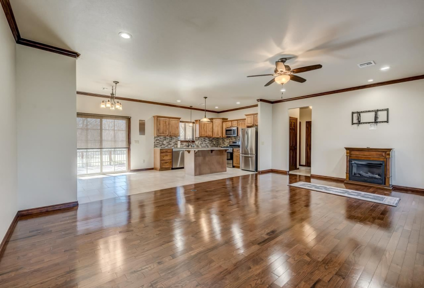 3 Bedrooms Bedrooms, 0 ,2 BathroomsBathrooms,Residential,Single Family,Barrett,1,133744