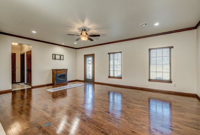 3 Bedrooms Bedrooms, 0 ,2 BathroomsBathrooms,Residential,Single Family,Barrett,1,133744