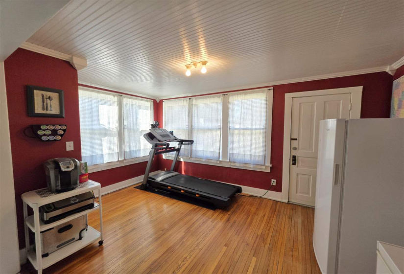 2 Bedrooms Bedrooms, 0 ,1 BathroomBathrooms,Residential,Single Family,Ivanhoe,1,133746