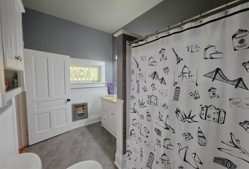 2 Bedrooms Bedrooms, 0 ,1 BathroomBathrooms,Residential,Single Family,Ivanhoe,1,133746