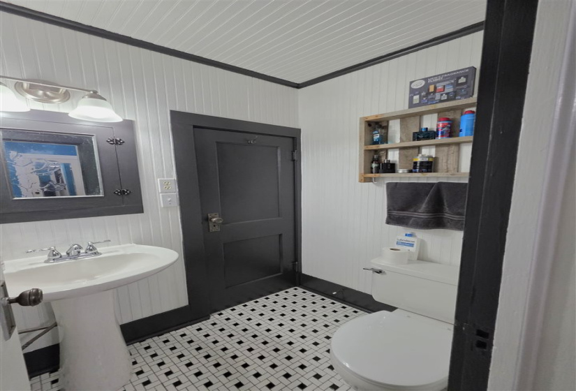 2 Bedrooms Bedrooms, 0 ,1 BathroomBathrooms,Residential,Single Family,Ivanhoe,1,133746