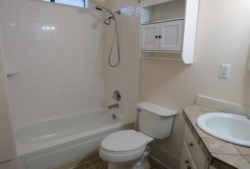 3 Bedrooms Bedrooms, 0 ,2 BathroomsBathrooms,Residential,Single Family,Jefferson,1,133747