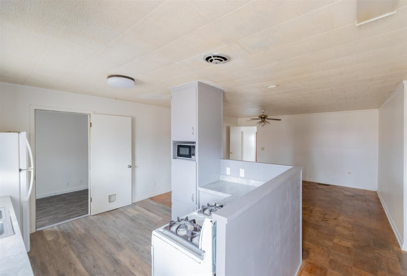 4 Bedrooms Bedrooms, 0 ,2 BathroomsBathrooms,Residential,Single Family,Marshall,1,133748