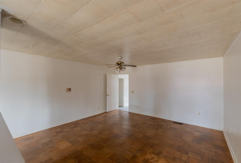 4 Bedrooms Bedrooms, 0 ,2 BathroomsBathrooms,Residential,Single Family,Marshall,1,133748