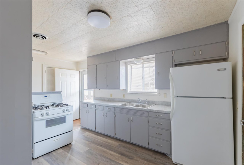 4 Bedrooms Bedrooms, 0 ,2 BathroomsBathrooms,Residential,Single Family,Marshall,1,133748